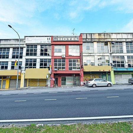 Oyo 90643 Gks Hotel Seremban Bagian luar foto