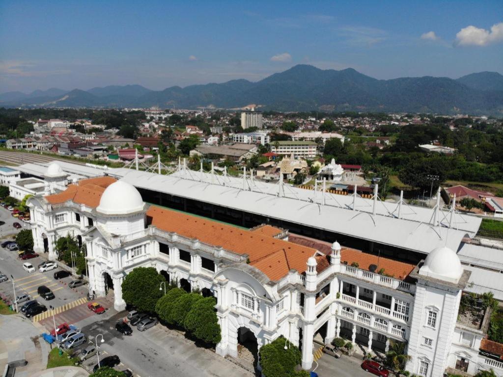 Oyo 90643 Gks Hotel Seremban Bagian luar foto