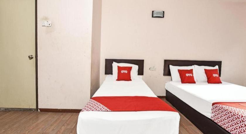 Oyo 90643 Gks Hotel Seremban Bagian luar foto