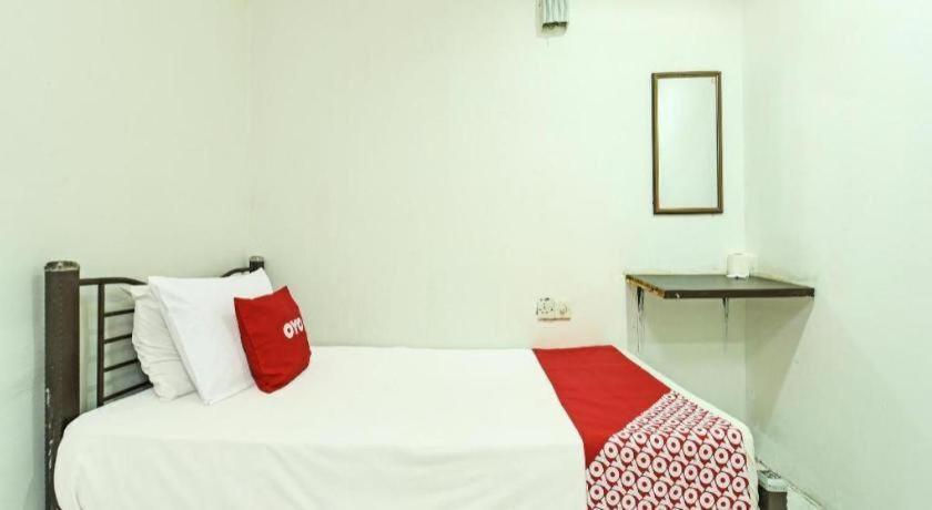 Oyo 90643 Gks Hotel Seremban Bagian luar foto