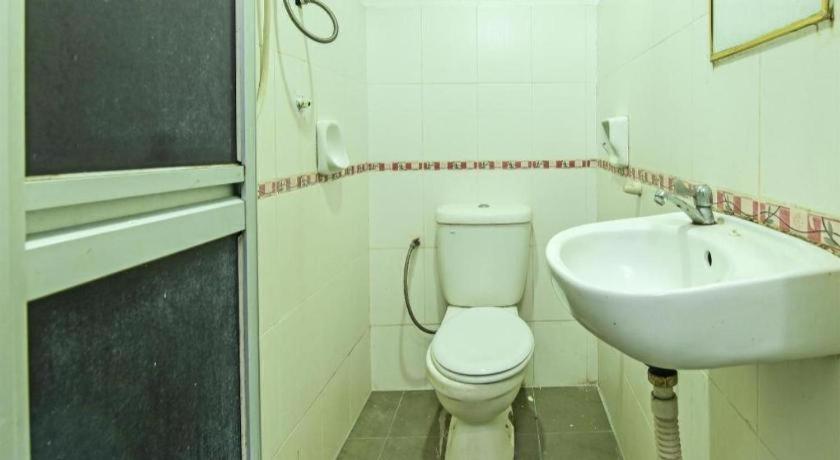 Oyo 90643 Gks Hotel Seremban Bagian luar foto